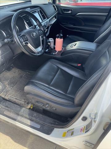 used 2019 Toyota Highlander car, priced at $25,800