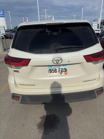 used 2019 Toyota Highlander car, priced at $25,800
