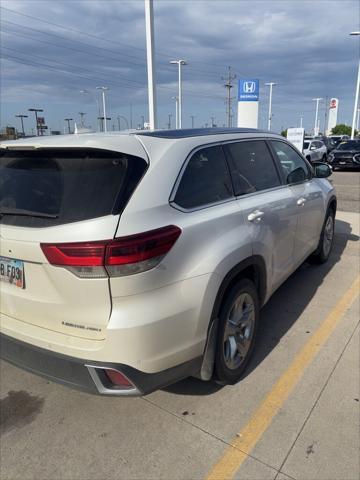 used 2019 Toyota Highlander car, priced at $25,800