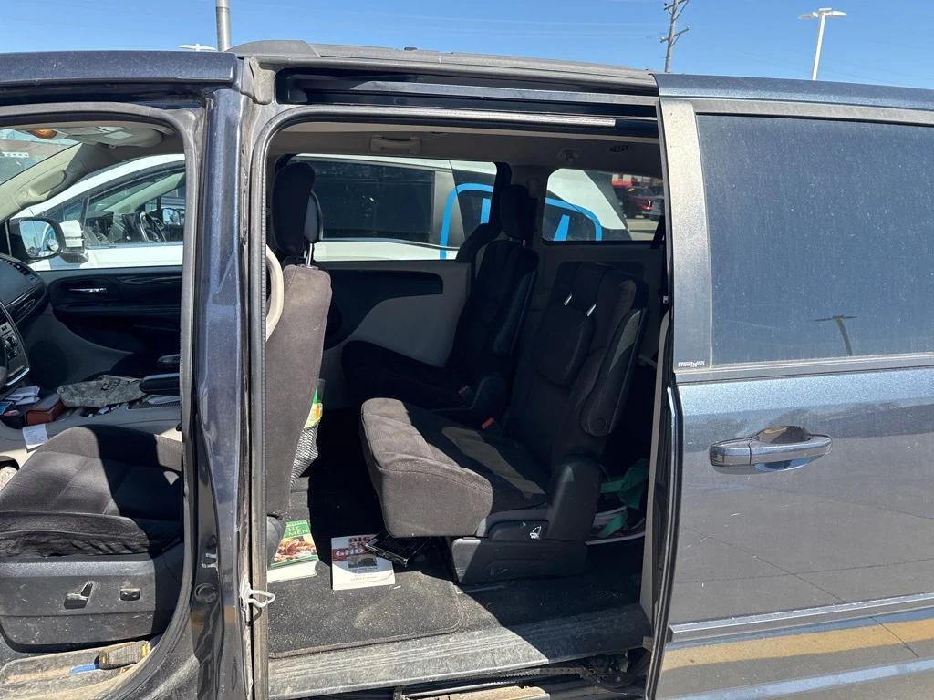 used 2014 Dodge Grand Caravan car, priced at $6,000