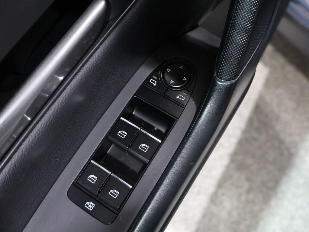 used 2025 Mazda CX-50 car, priced at $28,000