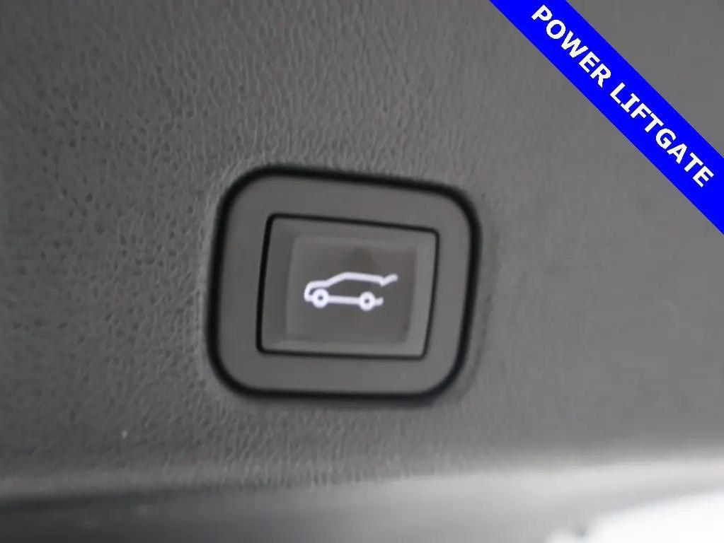 used 2024 GMC Acadia car, priced at $35,300