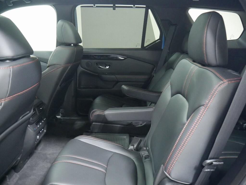 new 2025 Honda Pilot car, priced at $51,350