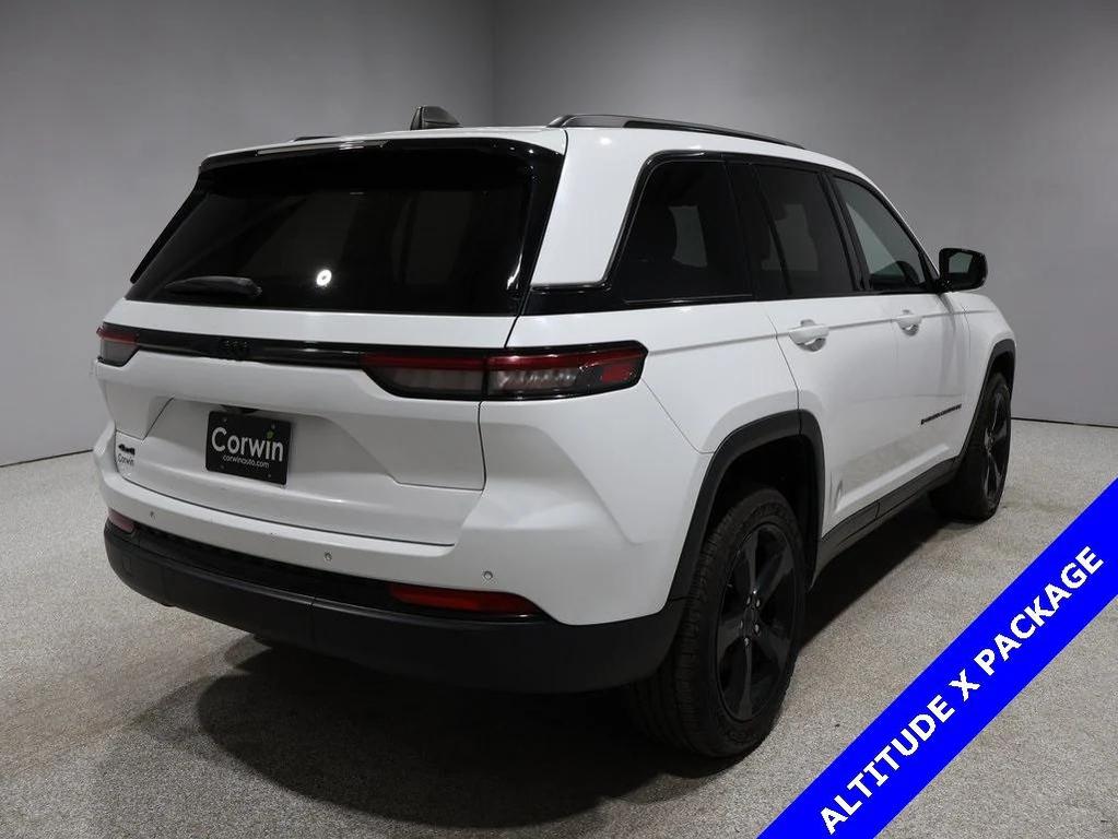 used 2023 Jeep Grand Cherokee car, priced at $27,500