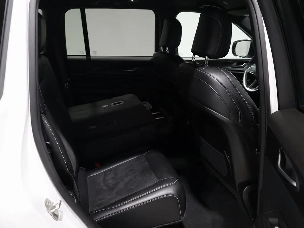 used 2023 Jeep Grand Cherokee car, priced at $27,500