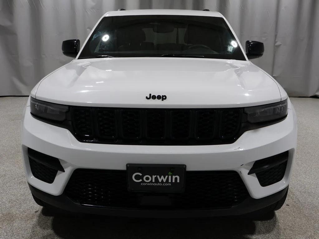 used 2023 Jeep Grand Cherokee car, priced at $27,500