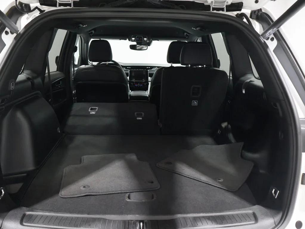 used 2023 Jeep Grand Cherokee car, priced at $27,500