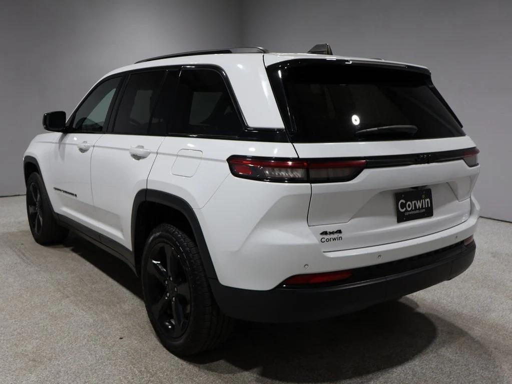 used 2023 Jeep Grand Cherokee car, priced at $27,500
