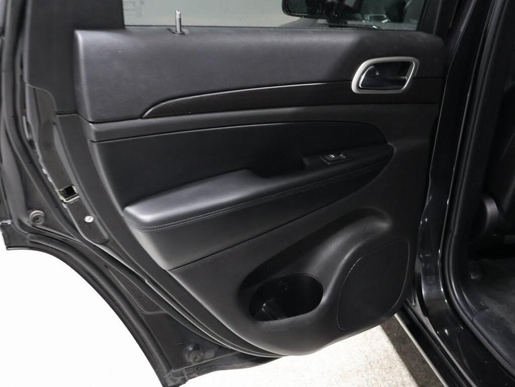 used 2015 Jeep Grand Cherokee car, priced at $14,500