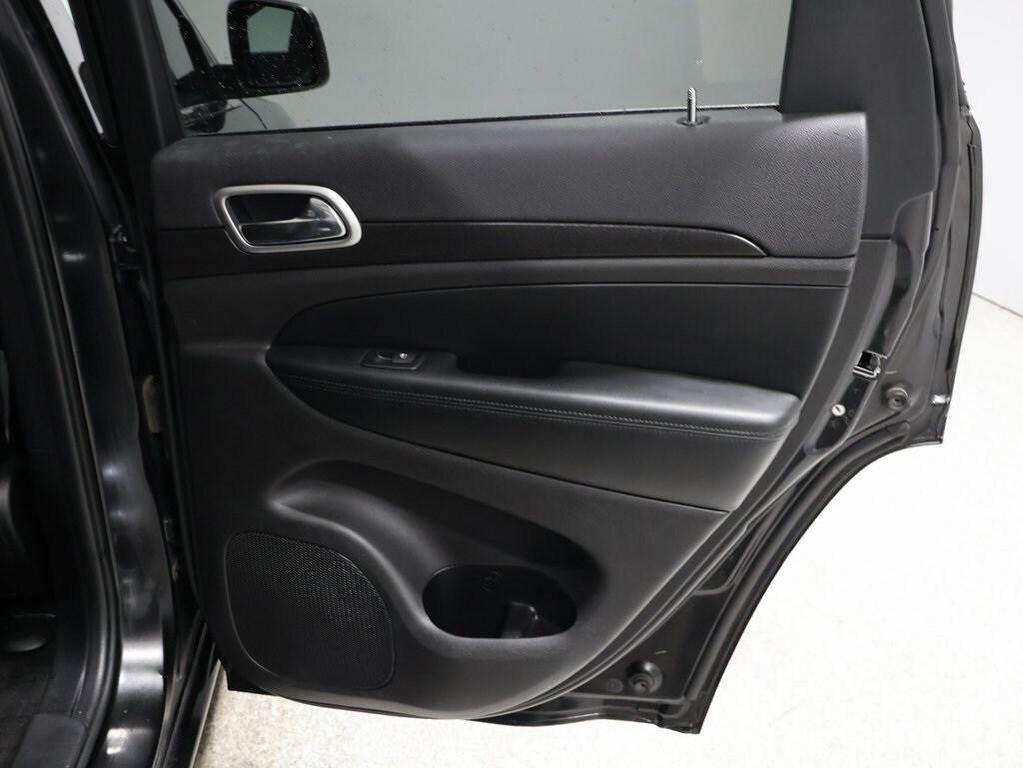 used 2015 Jeep Grand Cherokee car, priced at $14,500