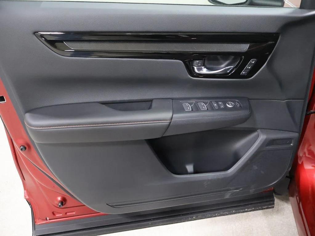 new 2025 Honda CR-V Hybrid car, priced at $41,232