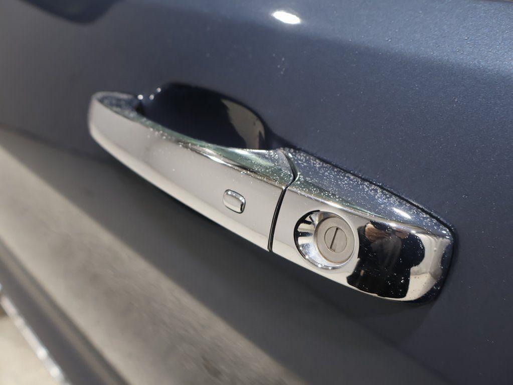 used 2019 Jeep Grand Cherokee car, priced at $18,900