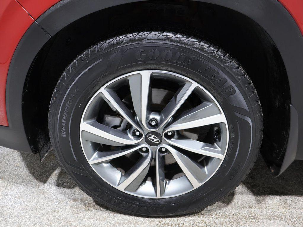 used 2019 Hyundai Santa Fe car, priced at $17,100