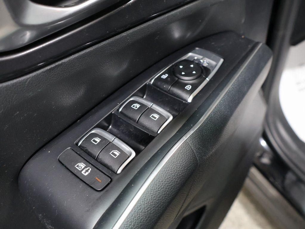 used 2024 Kia Sorento car, priced at $26,800