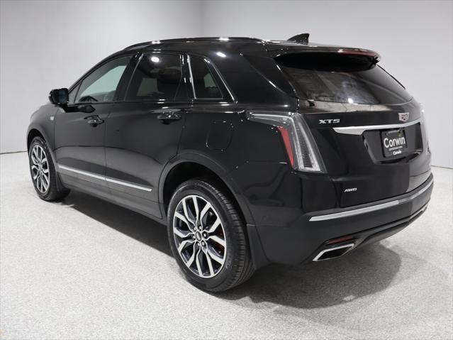 used 2022 Cadillac XT5 car, priced at $35,000