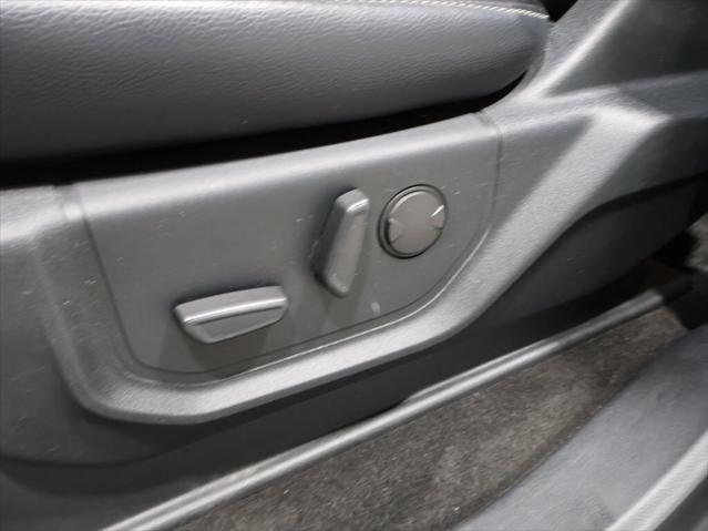 used 2020 Ford F-150 car, priced at $30,000