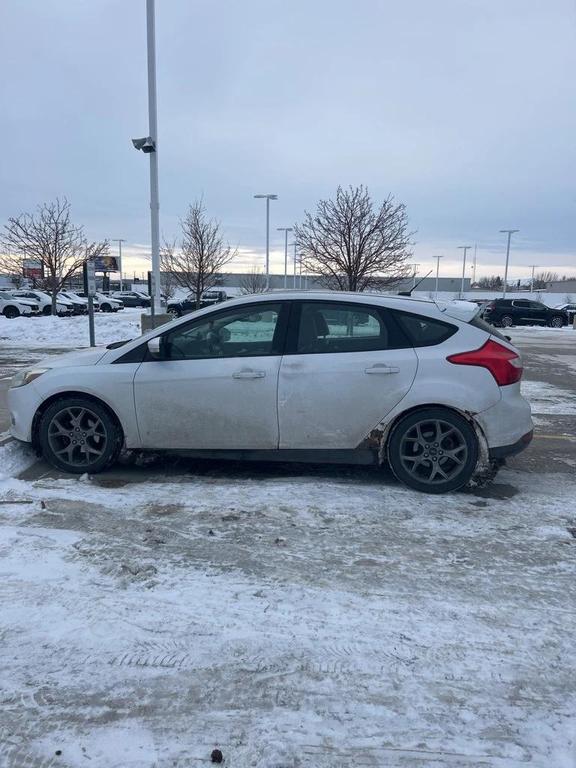 used 2013 Ford Focus car, priced at $5,000