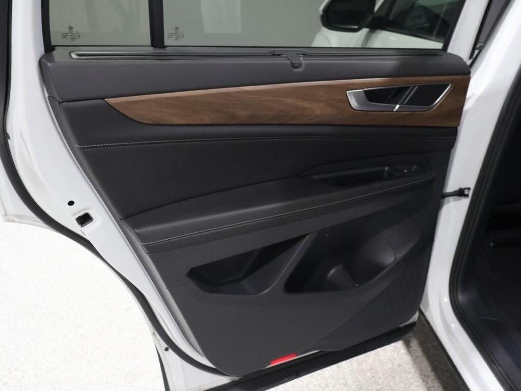 used 2024 Volkswagen Atlas car, priced at $32,500