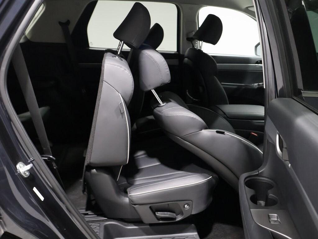 used 2025 Hyundai Palisade car, priced at $33,100