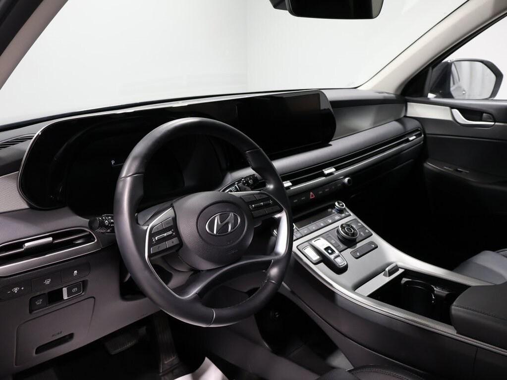 used 2025 Hyundai Palisade car, priced at $33,100