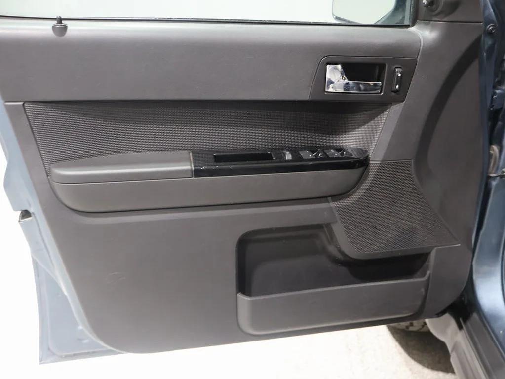 used 2010 Ford Escape car, priced at $6,200