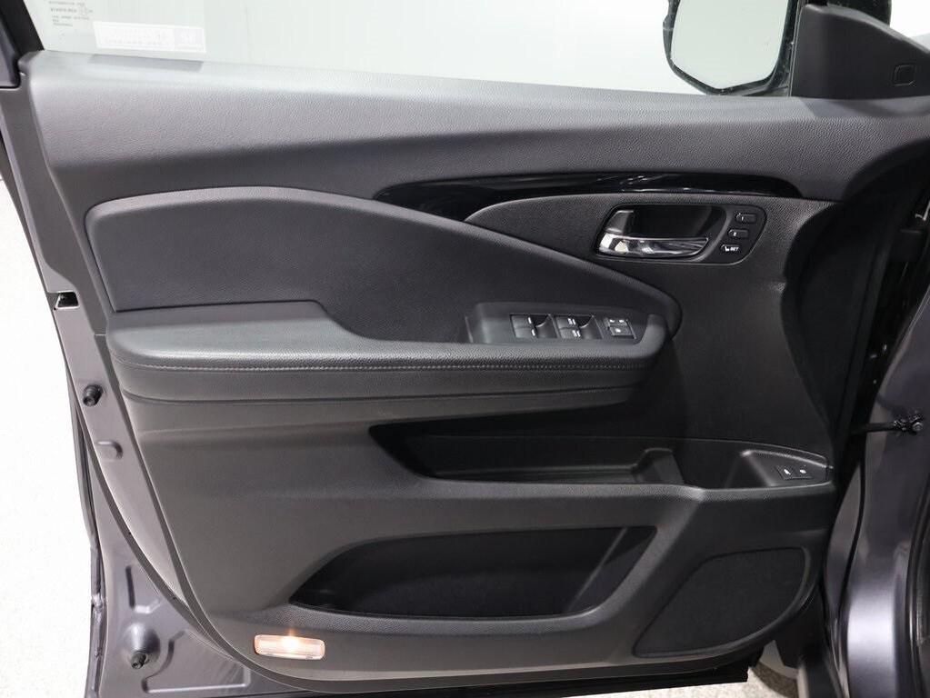 used 2021 Honda Passport car, priced at $27,500