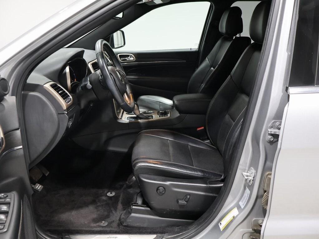 used 2017 Jeep Grand Cherokee car, priced at $18,100
