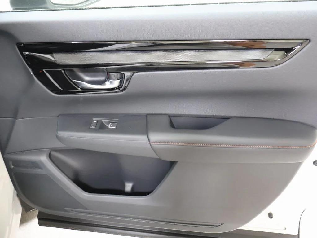 new 2026 Honda CR-V Hybrid car, priced at $44,155