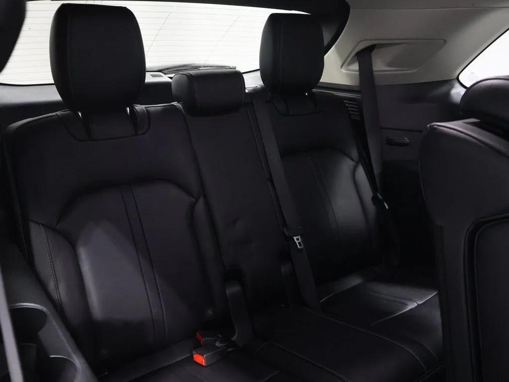 used 2024 Mazda CX-90 car, priced at $27,500