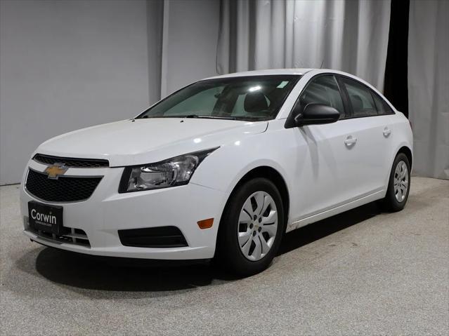 used 2014 Chevrolet Cruze car, priced at $7,000