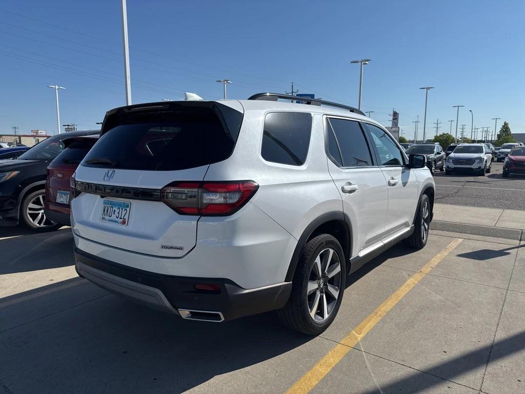 used 2023 Honda Pilot car, priced at $39,900