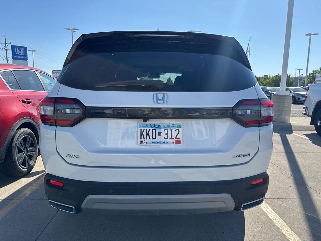 used 2023 Honda Pilot car, priced at $39,900