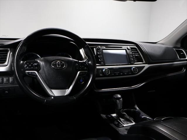 used 2017 Toyota Highlander car, priced at $22,570