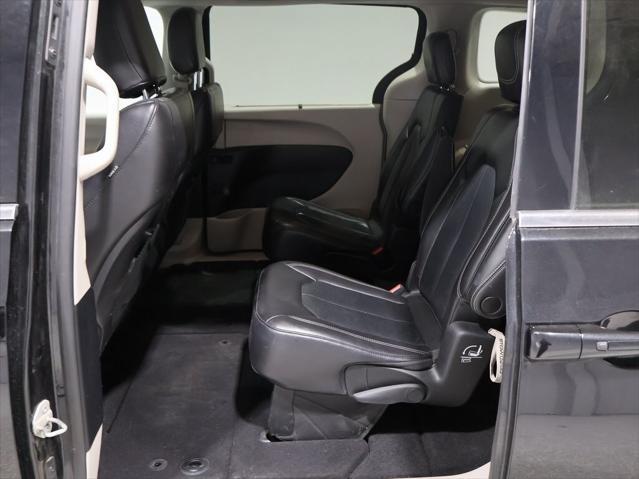 used 2022 Chrysler Pacifica car, priced at $22,000