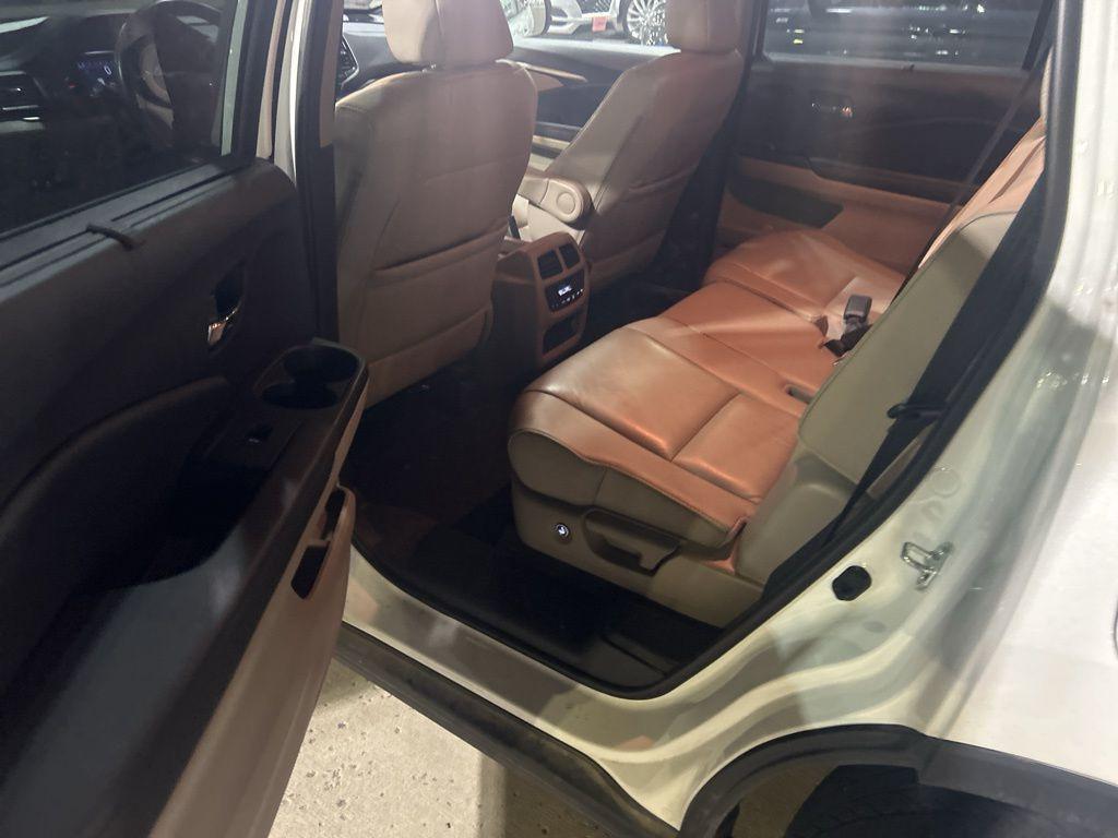 used 2022 Honda Pilot car, priced at $32,250