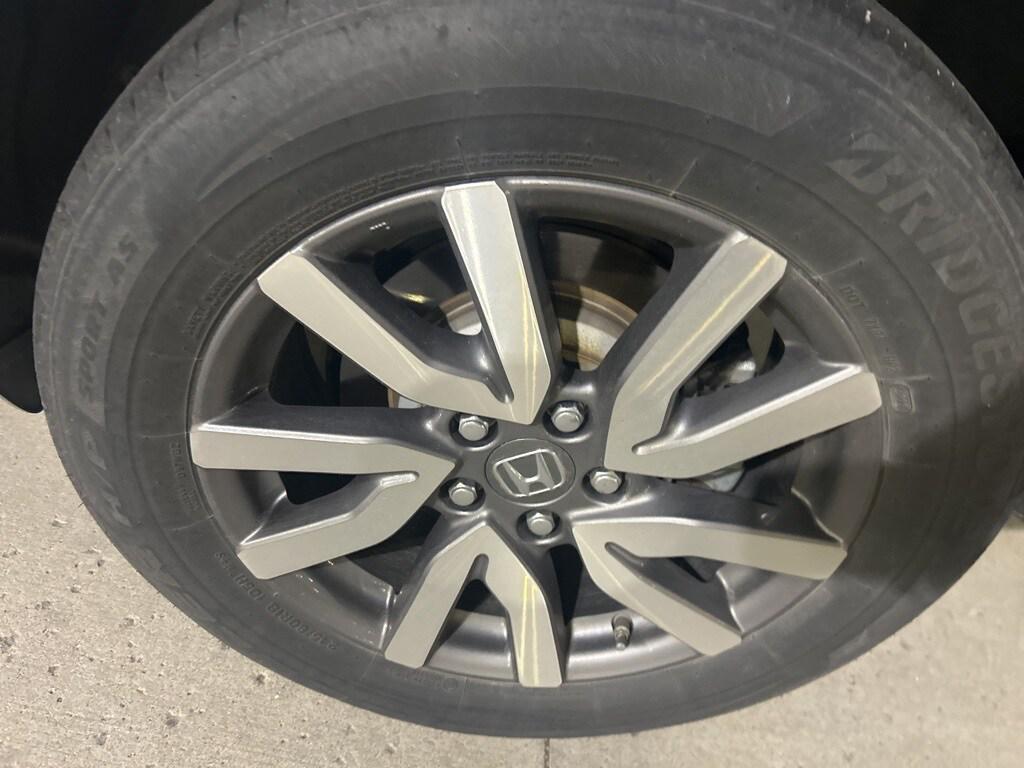 used 2022 Honda Pilot car, priced at $32,250