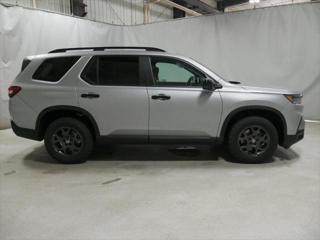 new 2025 Honda Pilot car, priced at $50,850