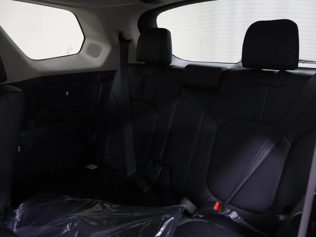 new 2025 Honda Pilot car, priced at $51,307