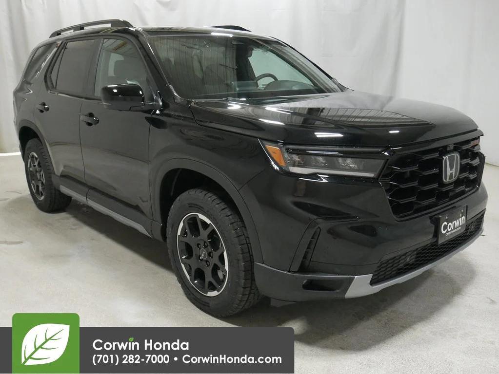 new 2025 Honda Pilot car, priced at $50,895