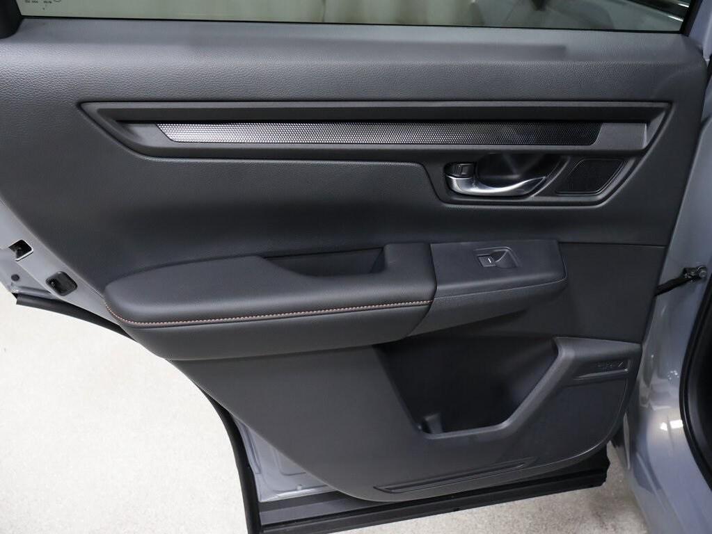 new 2026 Honda CR-V Hybrid car, priced at $39,431
