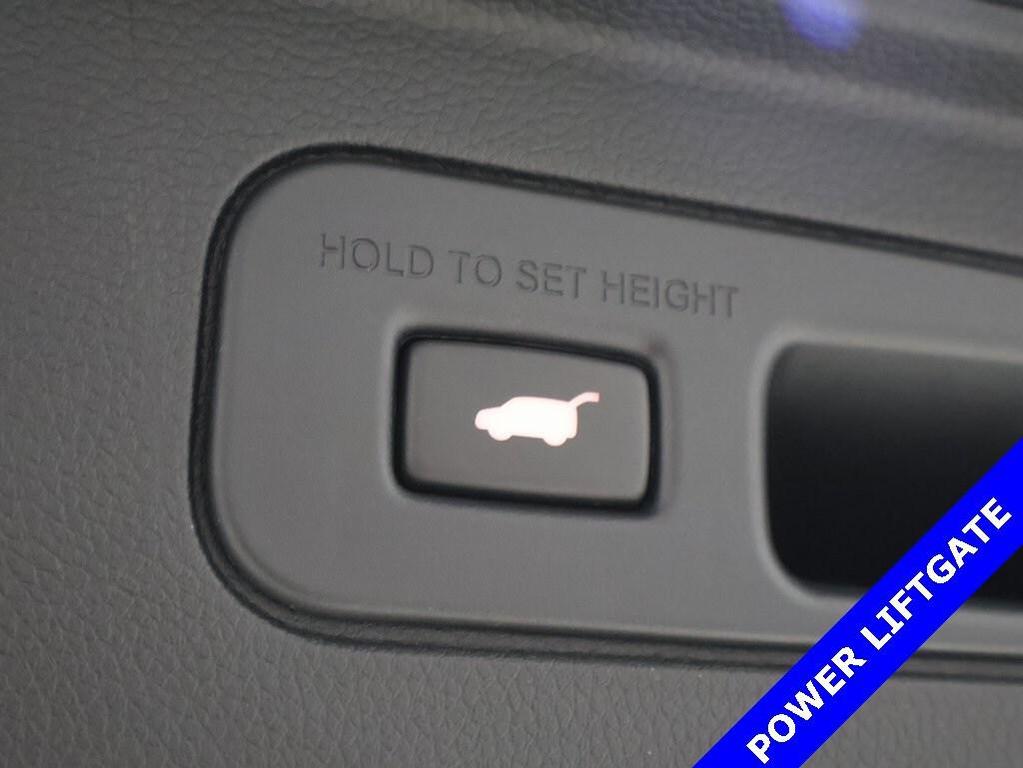 used 2023 Honda Pilot car, priced at $43,500