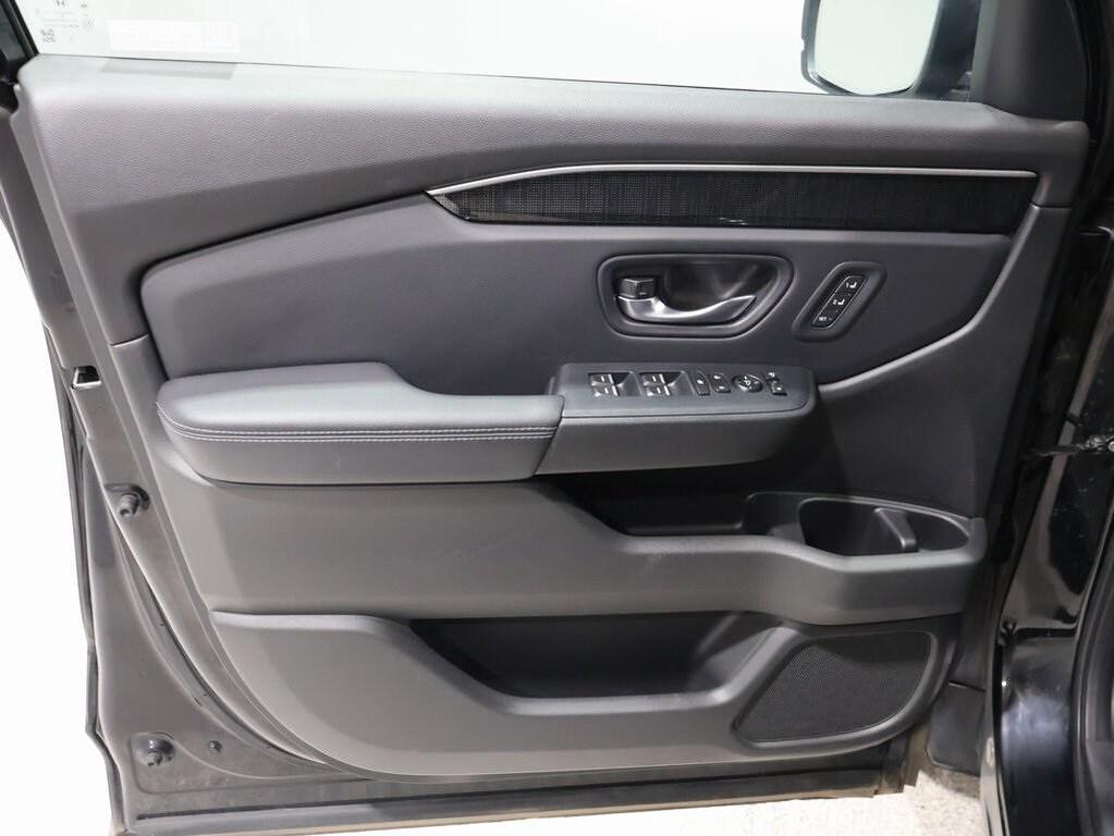 used 2023 Honda Pilot car, priced at $43,500