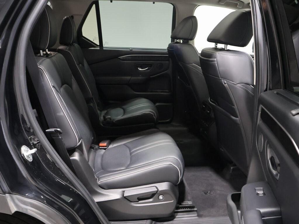 used 2023 Honda Pilot car, priced at $43,500