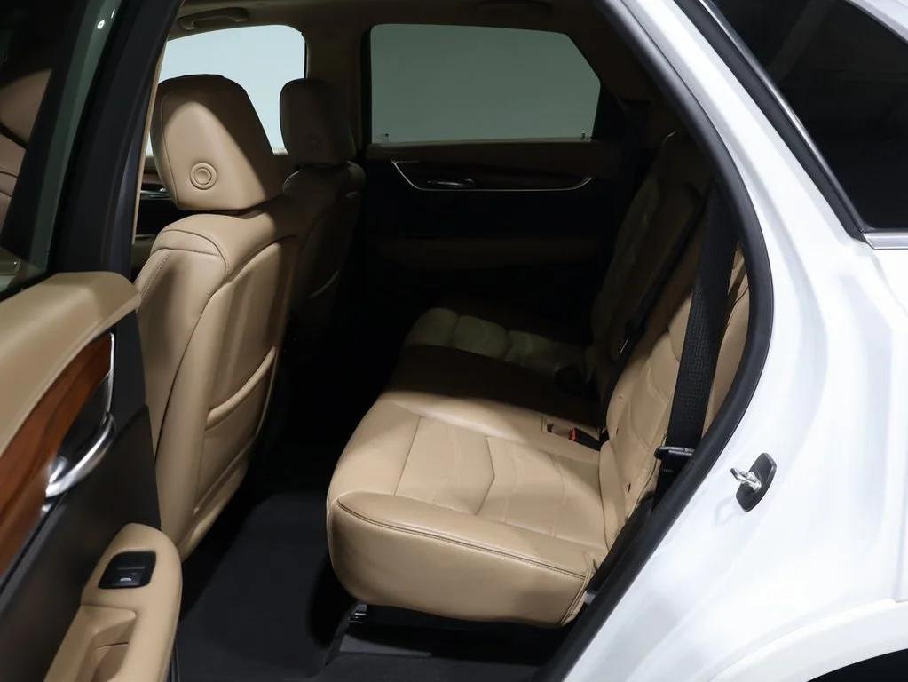 used 2017 Cadillac XT5 car, priced at $20,000