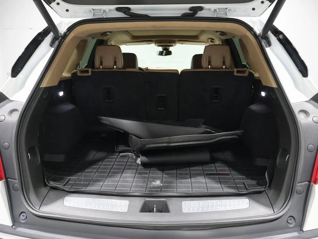 used 2017 Cadillac XT5 car, priced at $20,000