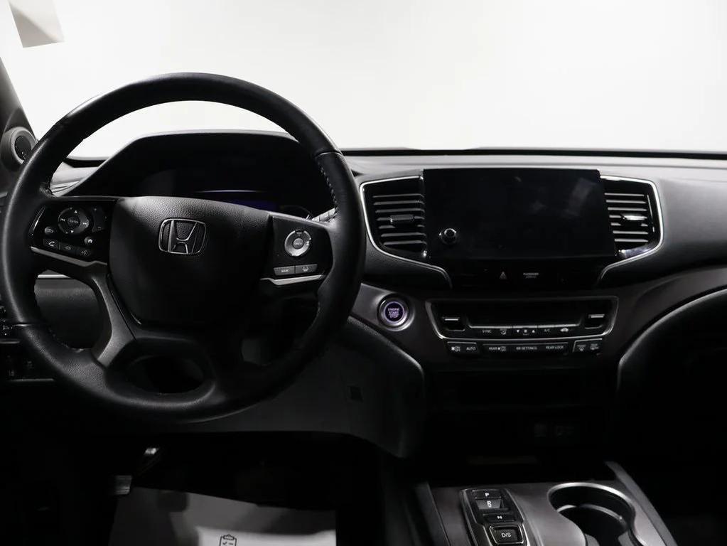 used 2022 Honda Pilot car, priced at $32,300