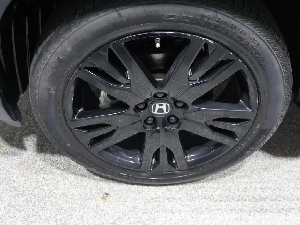 used 2022 Honda Pilot car, priced at $32,300