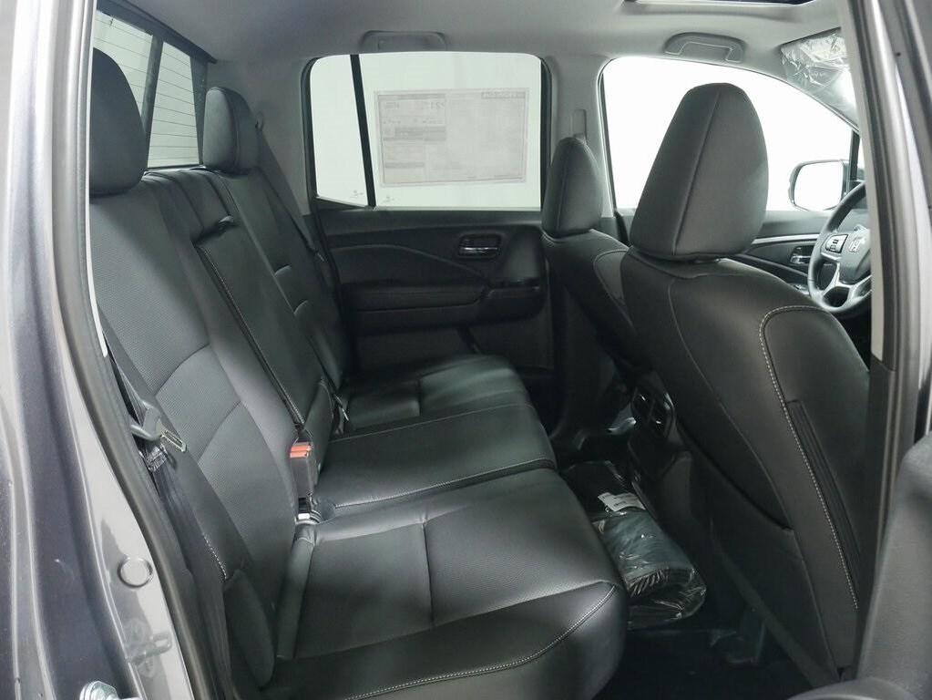 new 2025 Honda Ridgeline car, priced at $43,986