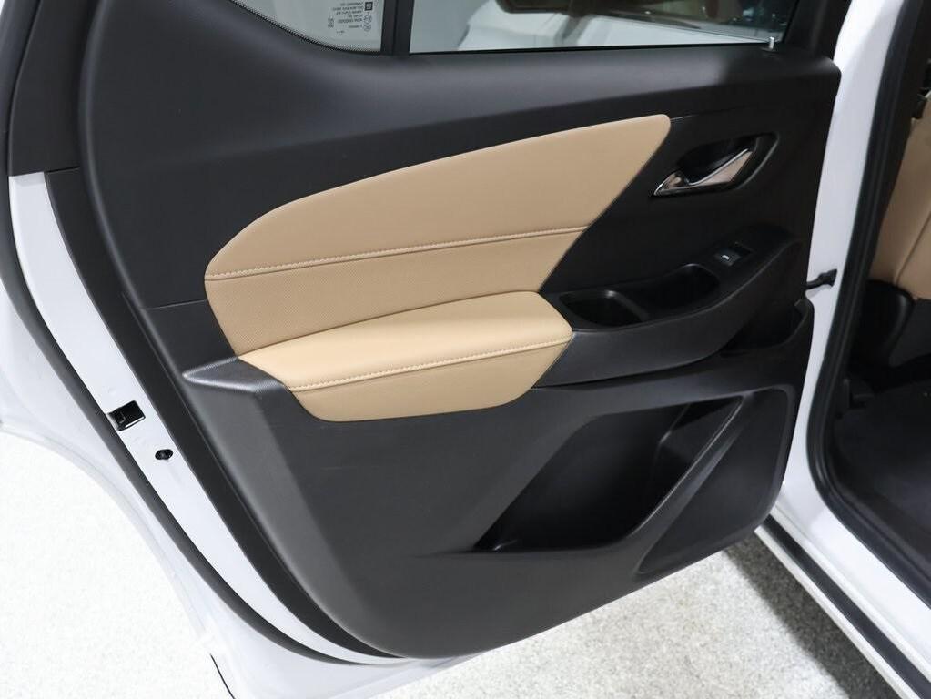 used 2023 Chevrolet Traverse car, priced at $39,000