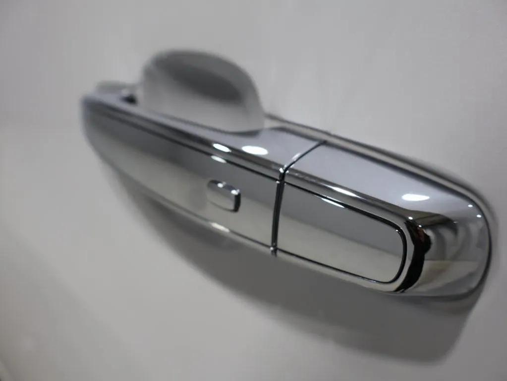 used 2023 Chevrolet Traverse car, priced at $39,000